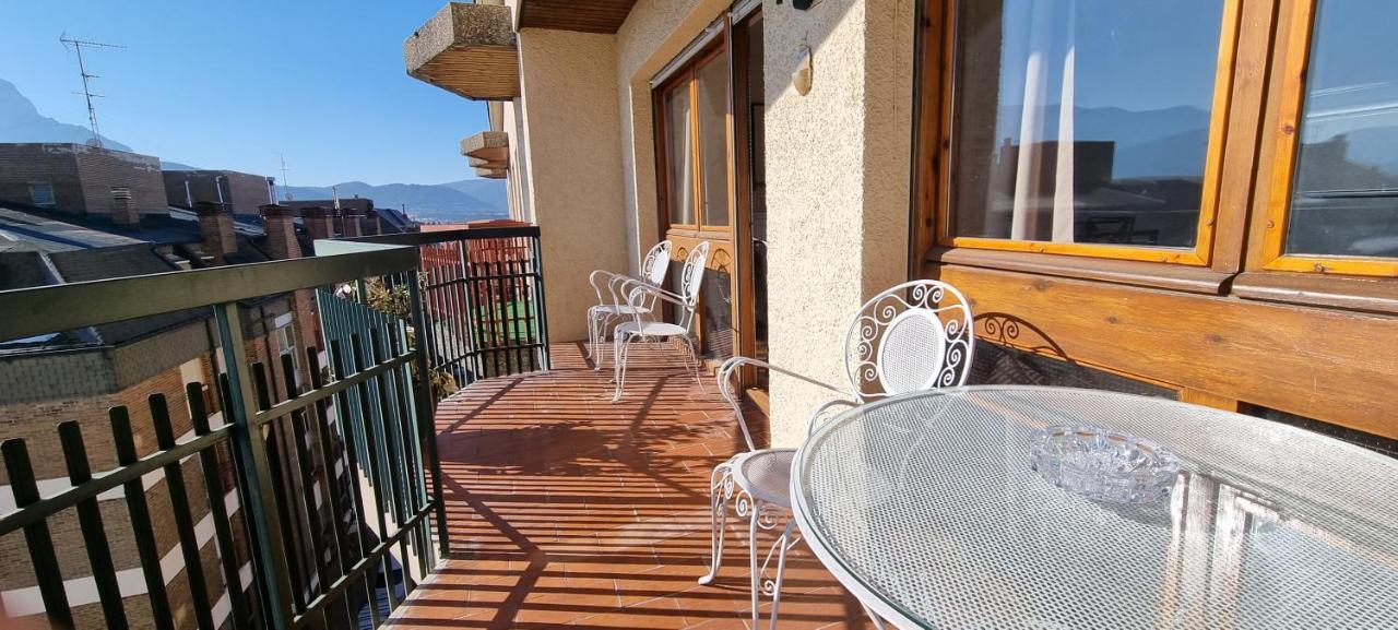 Flor De Nieve Apartamento Jaca Exterior foto